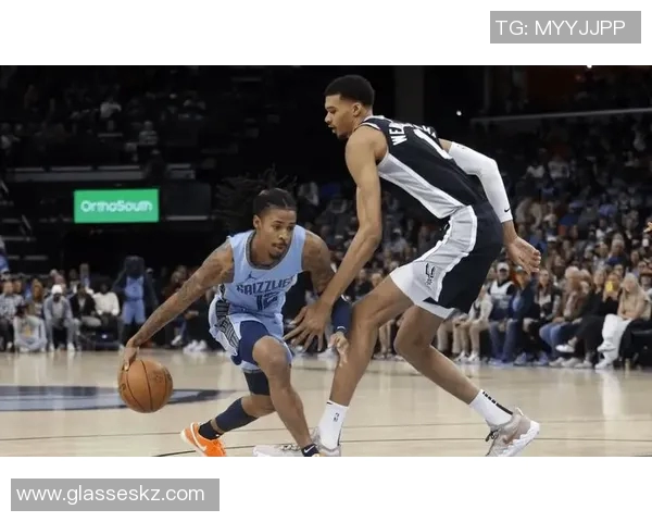 2017年4月23日马刺与灰熊激战回顾精彩瞬间与赛后分析 2017年4月23日马刺与灰熊激战回顾精彩瞬间与赛后分析