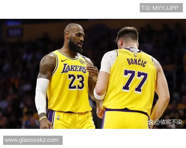 湖人对阵76人精彩赛事直播链接分享及观看指南