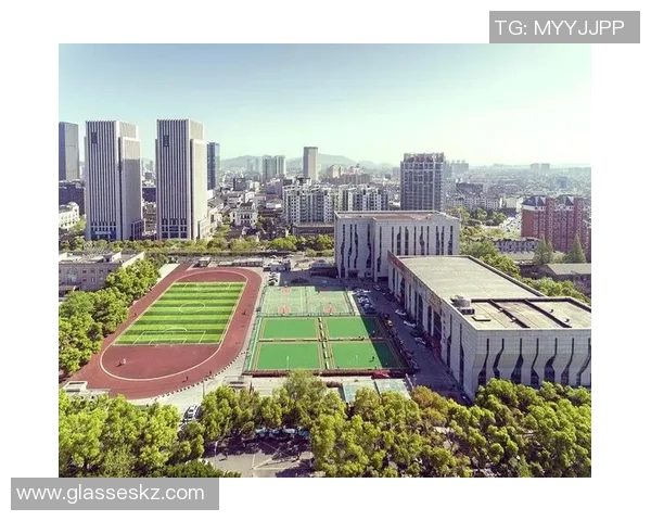 全方位体育中心：一站式健身与休闲体验