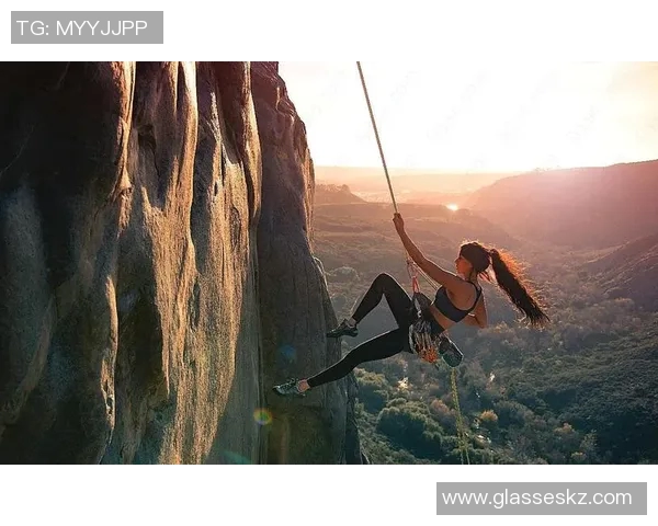 南京攀岩队实力解析:聚焦攀岩运动的崛起与发展 南京攀岩队实力解析:聚焦攀岩运动的崛起与发展