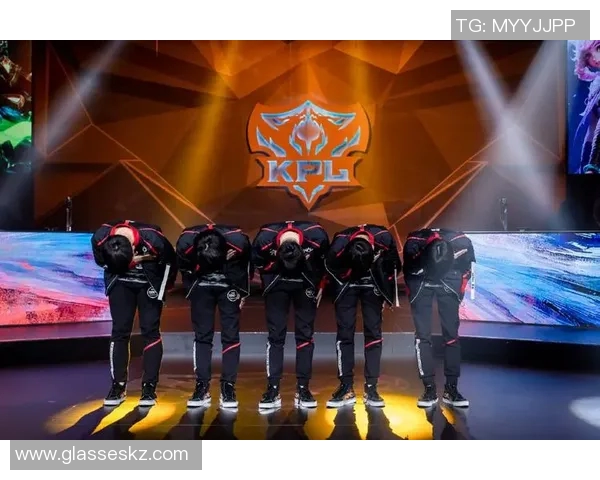 EDG耐力争议引发热议DOTA2赛场背后的竞技精神与团队合作探讨 EDG耐力争议引发热议DOTA2赛场背后的竞技精神与团队合作探讨